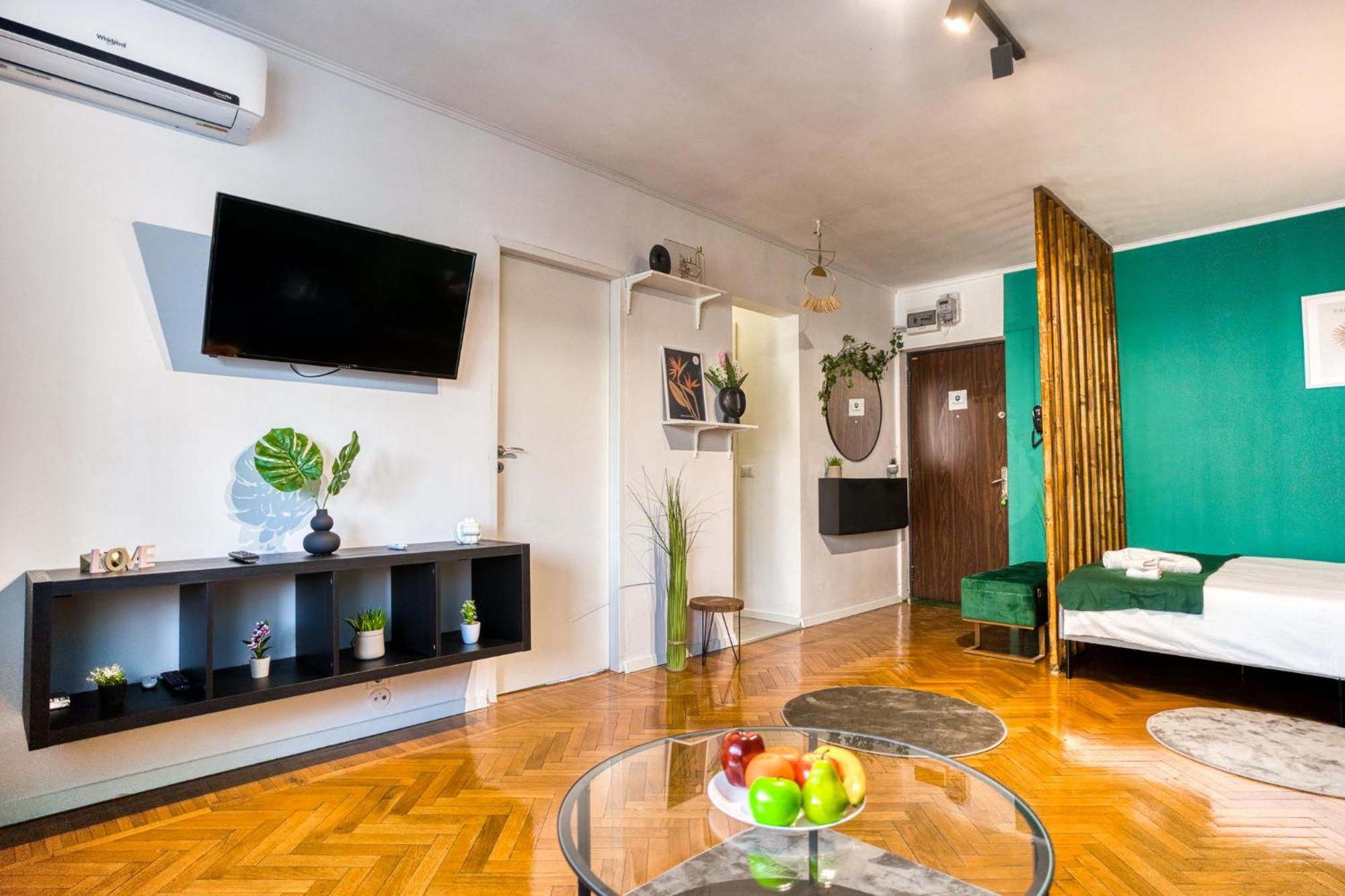 Hacienda Royal Palace - Central Designer Apartment Бухарест Экстерьер фото